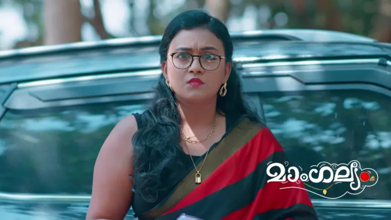 Avanthika Gets Arrested Episode 826