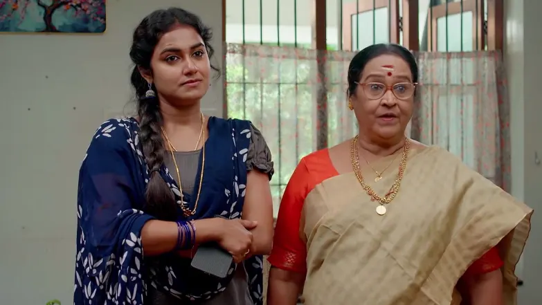 Jayabharathy Asks Padmini to Call Kalpana - Snehapoorvam Shyama 