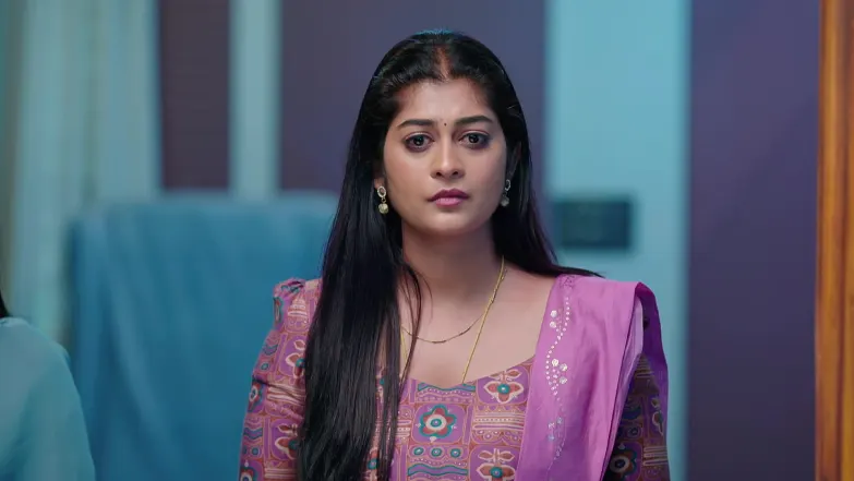 Amrutha Gives a Fitting Reply to Chanchala Episode 76