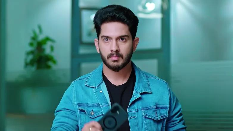 Karna Saves Nidhi from Drowning Episode 14