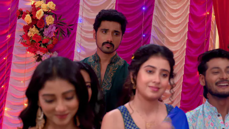Besh Korechhi Prem Korechhi - April 12, 2026 - Episode Spoiler