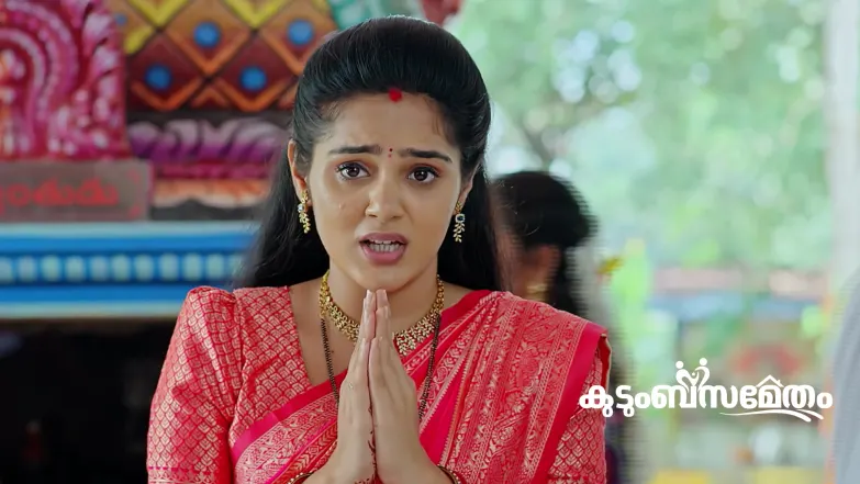 Saranya Decorates the Temple Episode 308