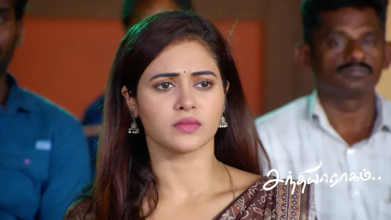 Maya Tries to Attack Bhuvaneshwari Episode 844