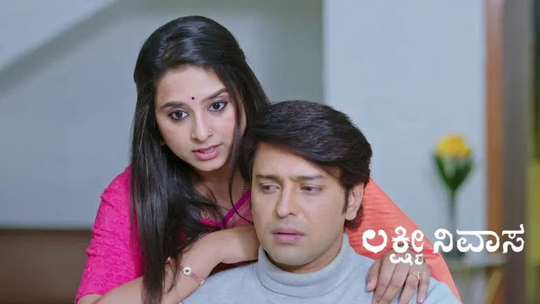 Narasimha Comes across Santosh at a Temple Episode 920