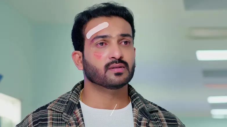 Mishap Befalls Mithra and Bhagyalakshmi Episode 337