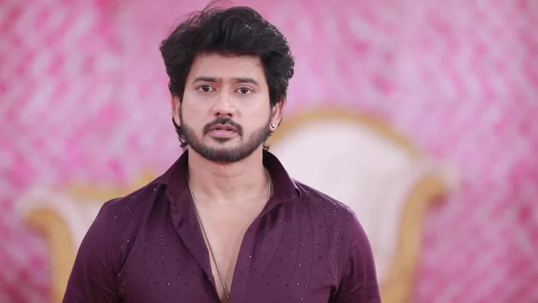 Ravi Applies Henna on Bangari’s Hands Episode 103