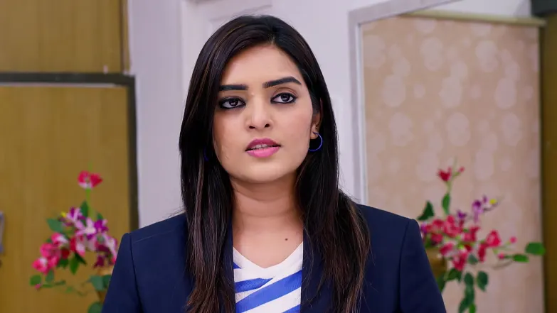 Lakshmi Steps in to Save Vishal Episode 99