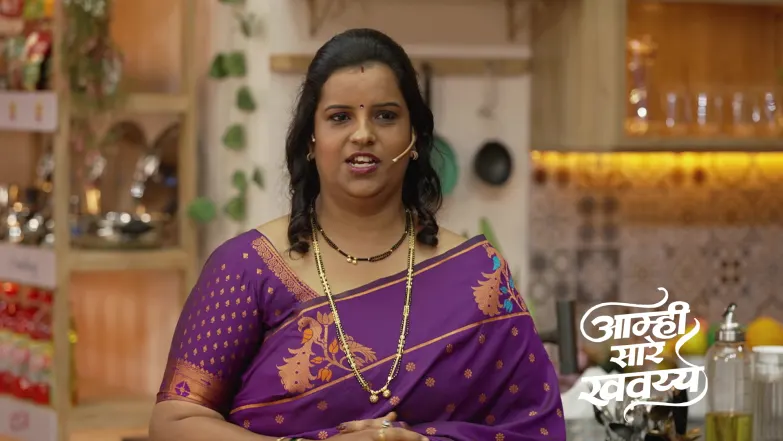 Gauri Kulkarni Cooks 'Upvasachi Ghavan Ghatli' Episode 100