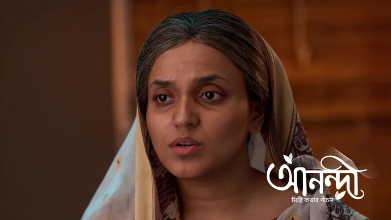 Urmi and Anondi at the Midwife's Den Episode 496