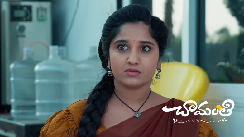 Roja Steals the Royal Necklace from Chamanthi Episode 439