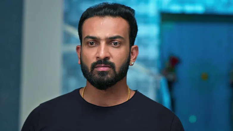 Arjun Notices a Burqa Clad Bhagyalakshmi Episode 436
