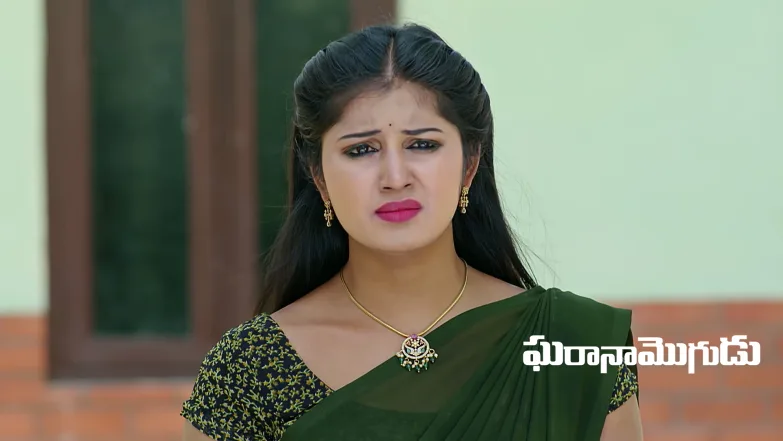 Akhilandeshwari Makes Sharada's Family Vacate Episode 334