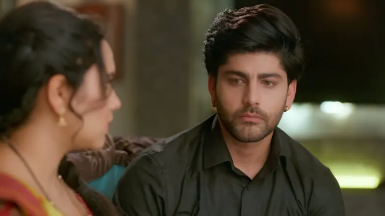 Devansh Encourages Vasudha - Vasudha 