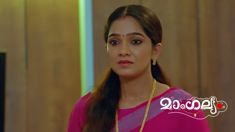 Aarathi Questions Avanthika Episode 931