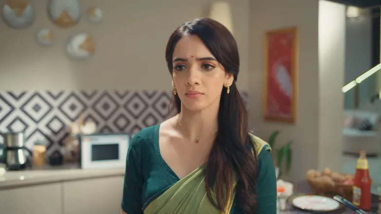Karishma’s Cruelty and Love’s Test - Bahu Beti Aur ZEE5 Episode 144