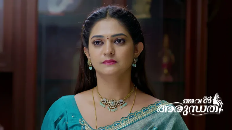 Anju Places Flowers on Arundhati's Ashes Episode 571