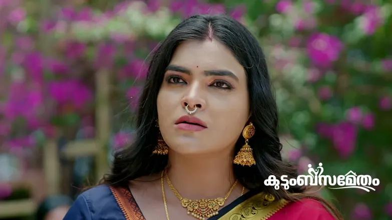 Ananda Bhairavi Senses Danger Episode 450