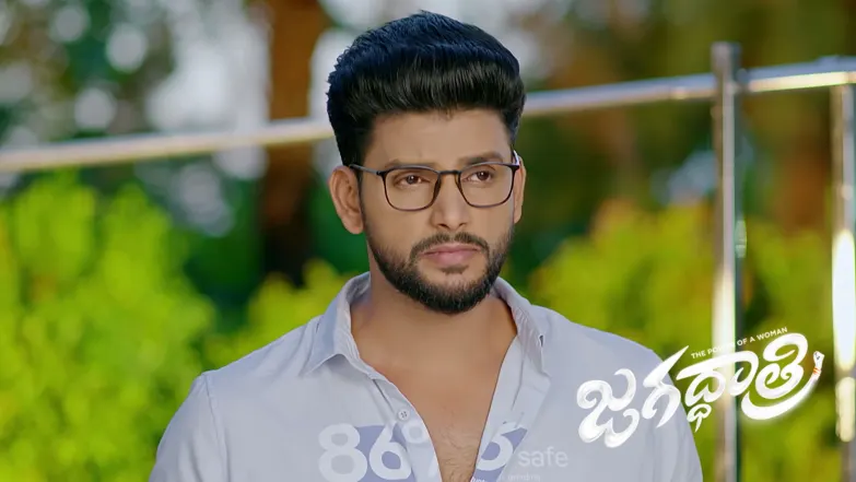 Vaijayanti and Divyanka Frame Jagadhatri Episode 862