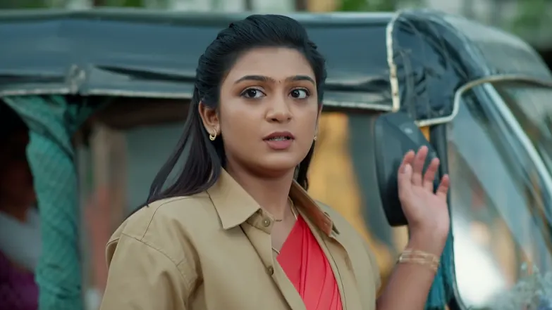 Manjula Plots Vijayashanthi's Arrest Episode 261