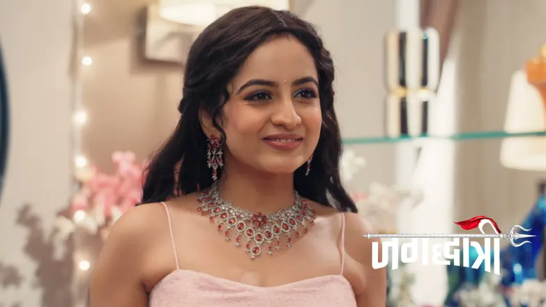 Jagadhatri Waits for Shivay at the Dais Episode 238