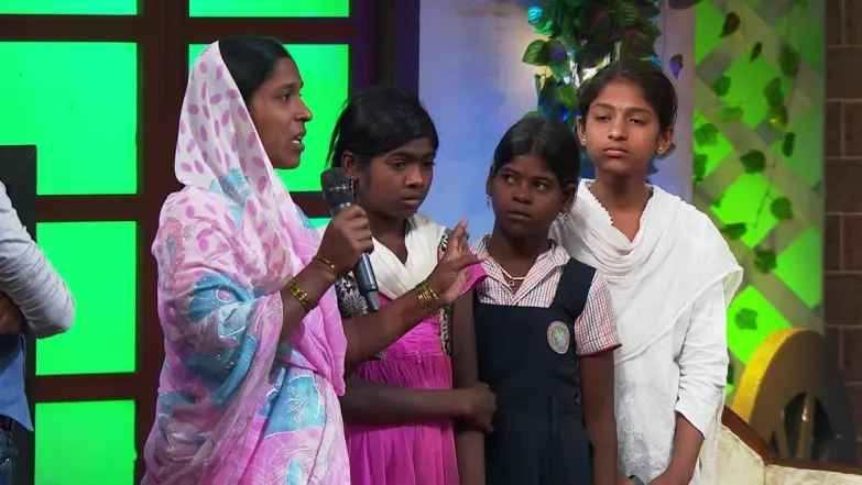 Letter to the Martyrs Who Fought for Maharashtra Movement - Chala Hawa Yeu Dya - Postman Moment 