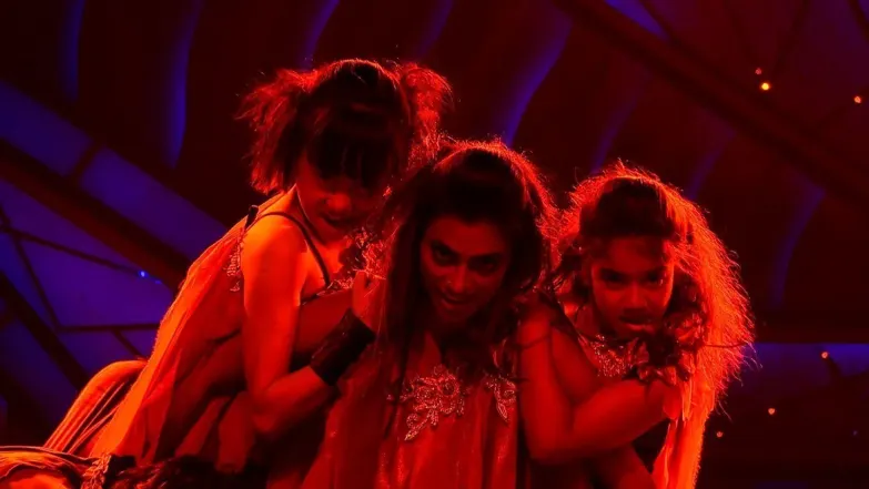 Raghav and Dharmesh's Dance-off Episode 2