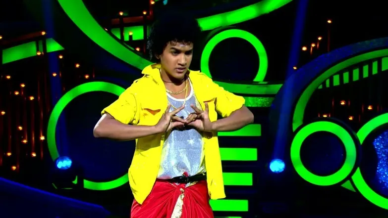 Ahmed Showers Love on Shalini Episode 6