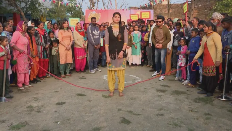 Enthusiastic residents of Chandpur, Jalandhar - Aajo Jinhe Khedna Episode 23
