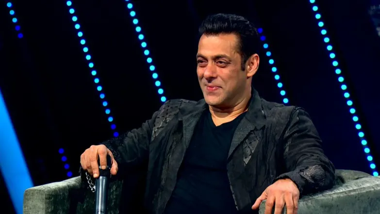 Salman Khan opens the show - Indian Pro Music League Episode 1