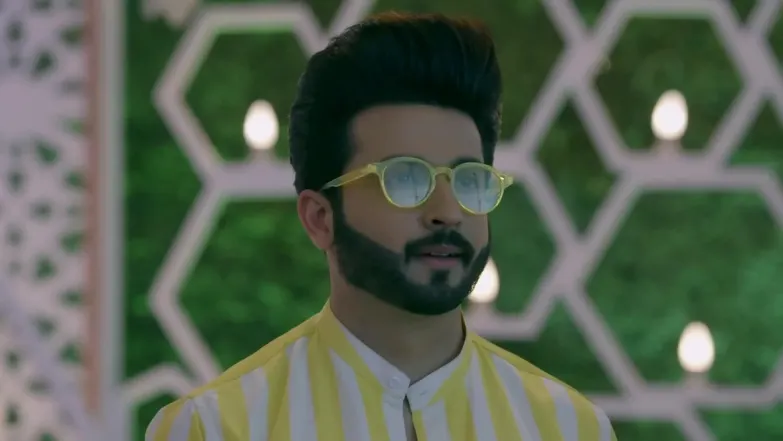 Preeta's plan fails due to photo being replaced - Kundali Bhagya 