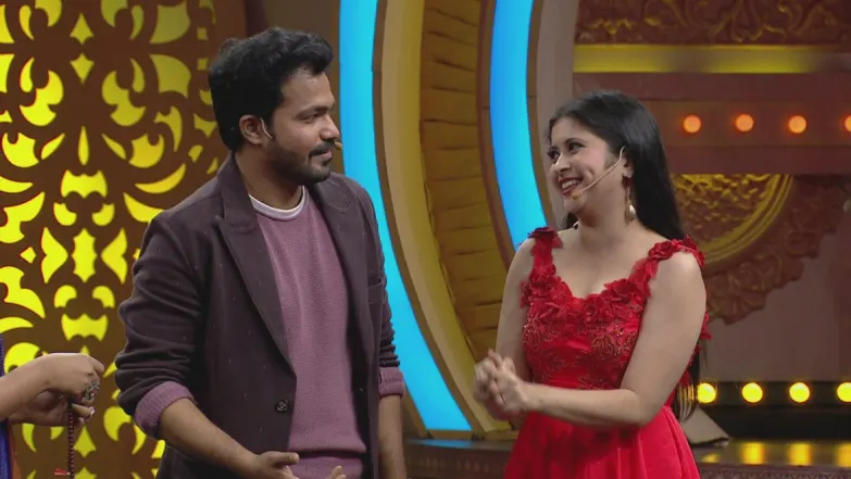 A contestant receives the ticket to the finale - Yuva Dancing Queen Episode 26