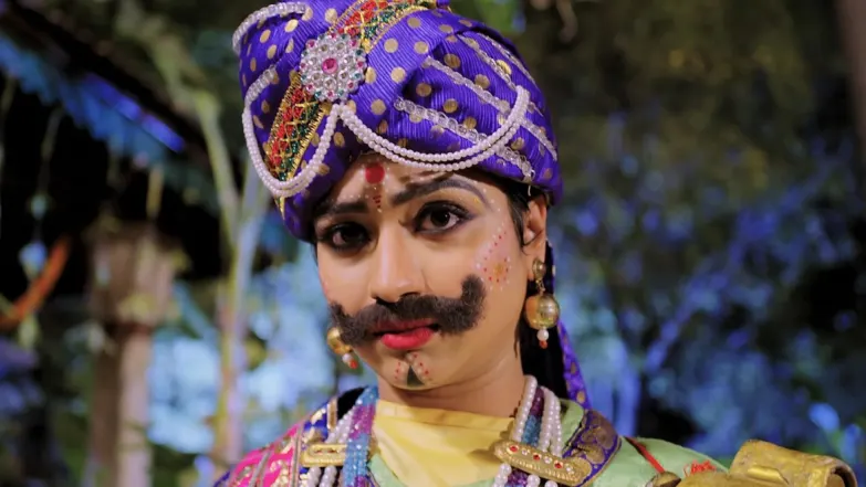 Trinayani disguises herself - Trinayani Episode 11