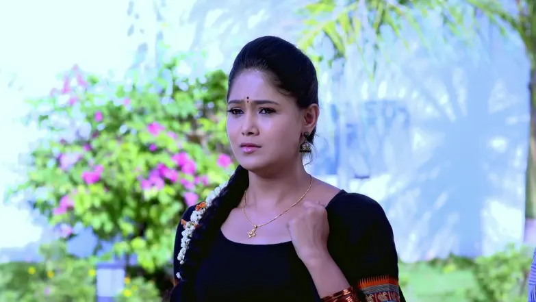 Paarvathi makes a promise to Hanumanth 
