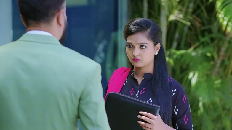 Anu is given a responsibility at work - Prema Entha Maduram Episode 23