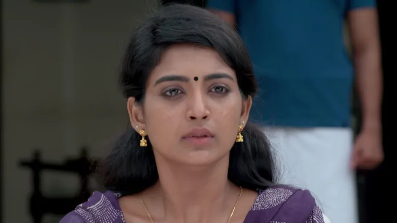 Karthika lashes out at Arun - Karthika Deepam Episode 12