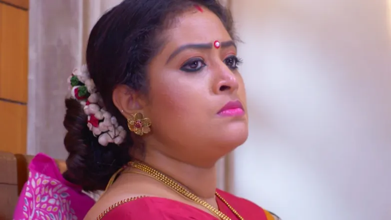Prasad accuses Durga - Kaiyethum Doorath Episode 25