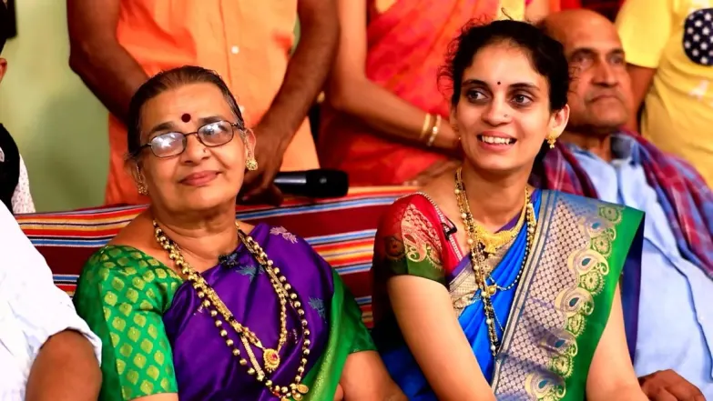 Prabha and Anand participate in Bramhagantu task - Mane Mane Mahalakshmi Episode 10