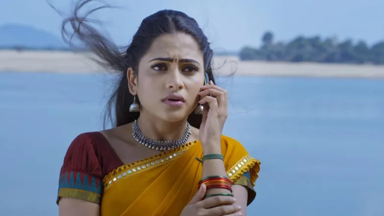 Vagdevi gets angry with Saraswati - No.1 Kodalu Episode 13