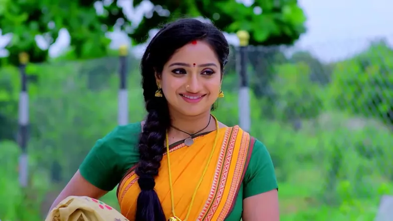 Trinayani Arrives at Vishal's House Episode 25