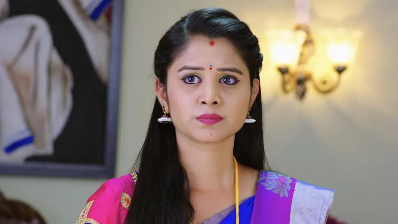 Nayani gets fever - Trinayani Episode 15