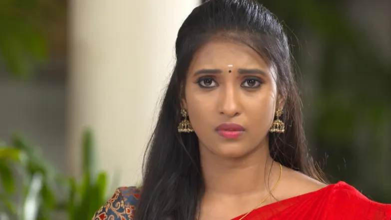 Vasundhara hired as Arjun’s secretary - Gokulathil Seethai Episode 18