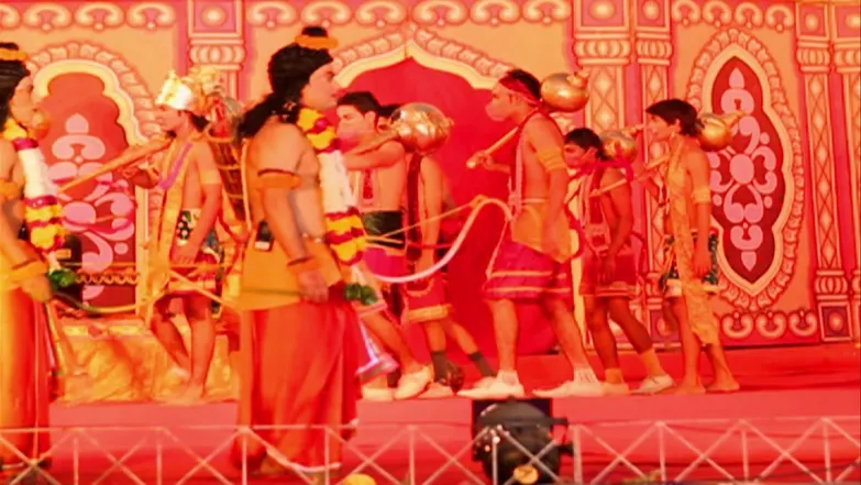 Danny celebrates Dussehra - Spirit of India - The Festivals Episode 14