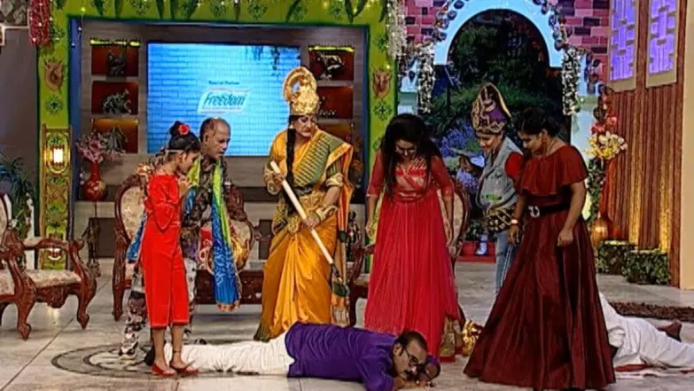 Surendra attacks Devraj - Rahichi Rahibi Tori Pain Episode 12