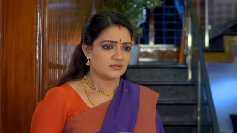 Durga bids farewell to Prasad - Kaiyethum Doorath Episode 3