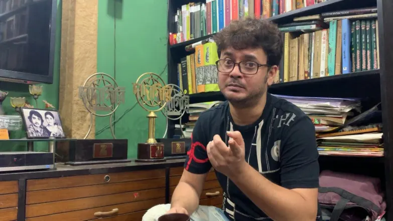 Debjani chats with Rahul - Priyo Tarokar Andarmahal Episode 7