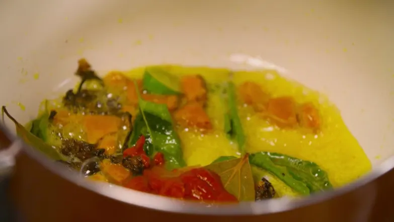 Gautam and Ranveer at Ratan Bhuvan Palace - Food Tripping Episode 12