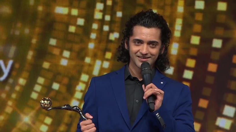 Gold Awards 2019 Watch Gold Awards 2019 Online In Hd Only On Zee5 Highlights of zee awards 2018! gold awards 2019 watch gold awards