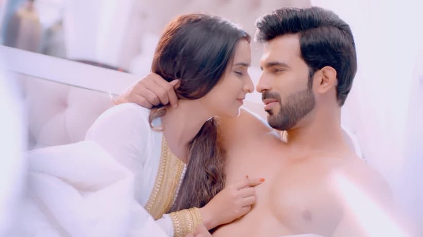 Mohini sets Siya's room on fire - Manmohini