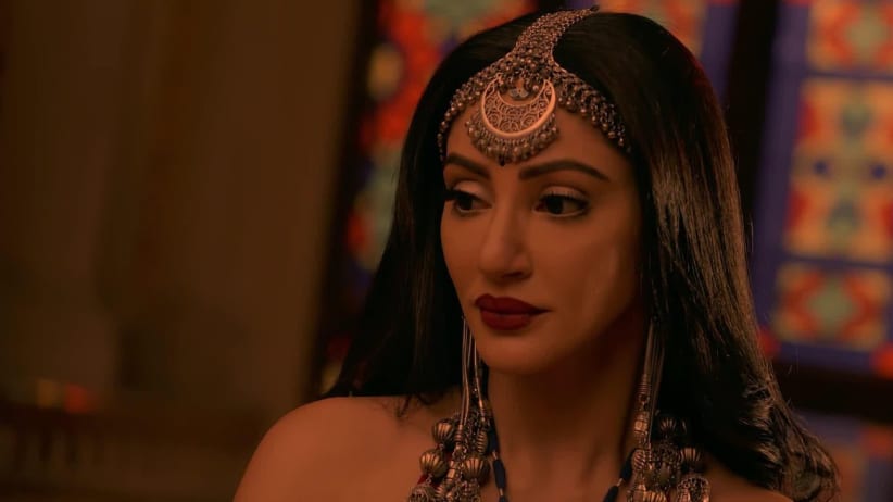 Devki refuses to let Mohini live with them - Manmohini