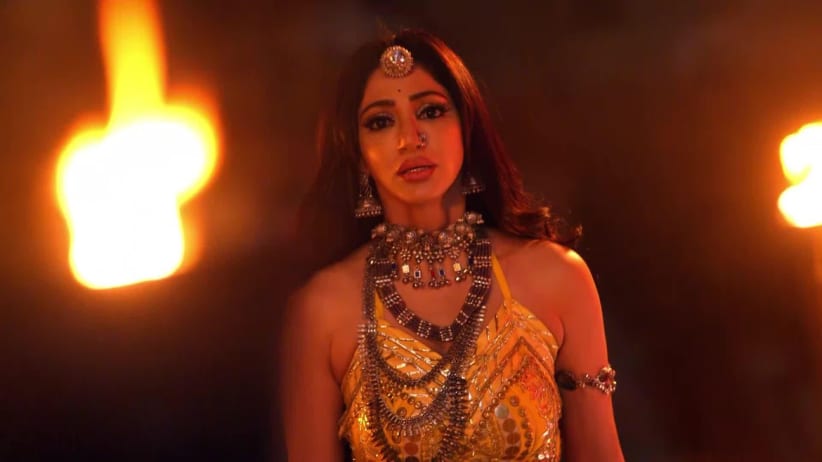 Siya slaps Ram - Manmohini